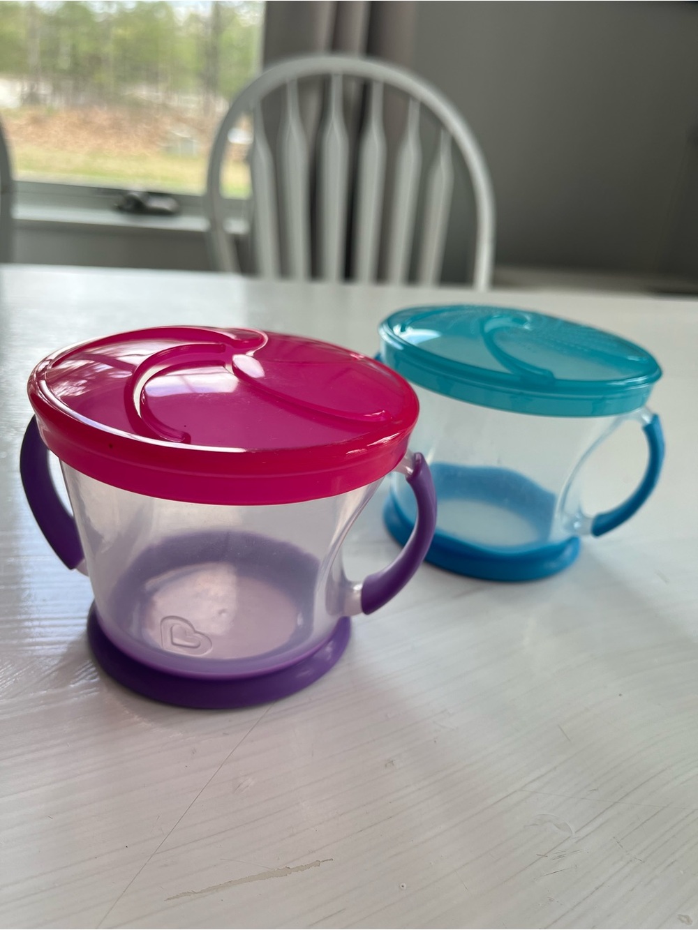 Set of 2 Munchkin Baby Snack Cups - Pink/Purple and Teal/Blue